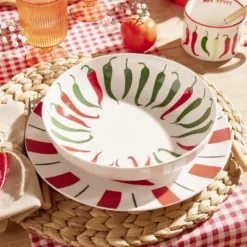 Assiette creuse céramique blanche motifs piments rouges et verts Ø22cm