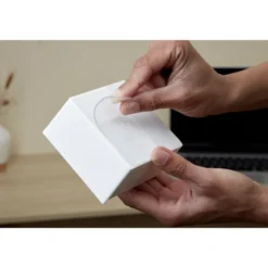 Boîte de rangement blanche avec ouverture frontale transparente 8,5x8,5cm