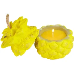 Bougie en forme d'ananas avec couvercle