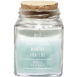 Bougie parfumée dans pot en verre