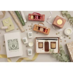 Bougie parfumée dans verre x4 coffret forme livre 16x17cm (4 modèles)