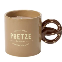 Bougie pot forme mug anse viennoiserie Ø9xH5cm (4 modèles)
