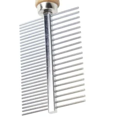 Brosse animal double peigne métal et bois