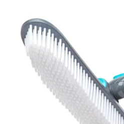 Brosse longue pour piscine
