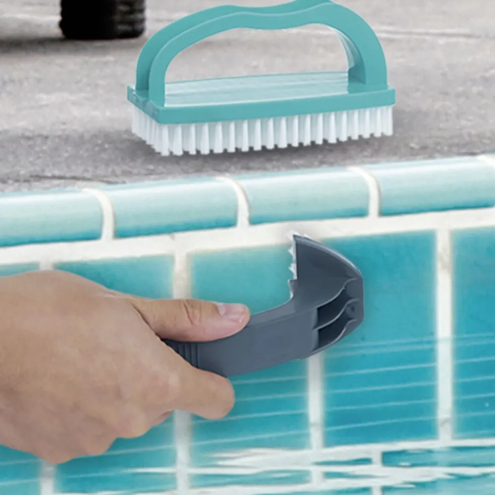 Brosse multifonctions pour piscine