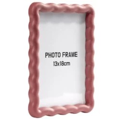 Cadre photo bord vague plastique coloré 14x19cm pour photo 10x15cm (3 modèles)