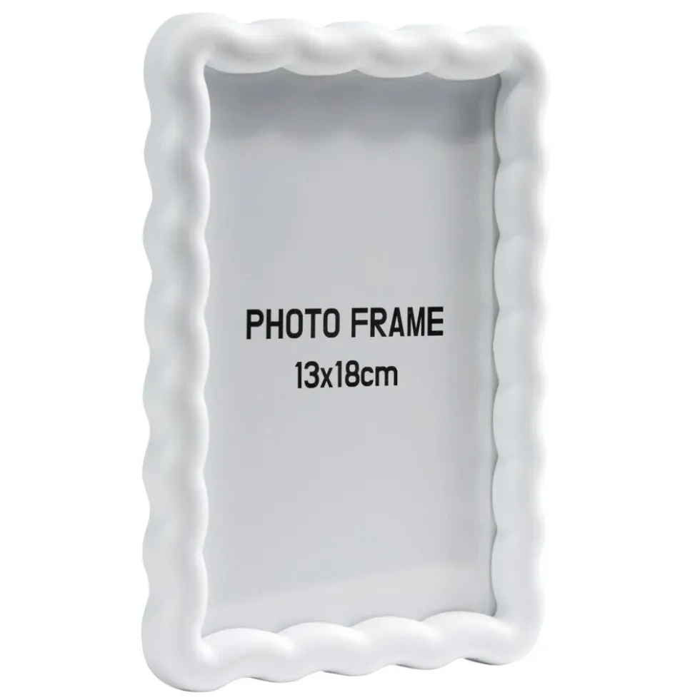 Cadre photo bord vague plastique coloré 14x19cm pour photo 10x15cm (3 modèles)