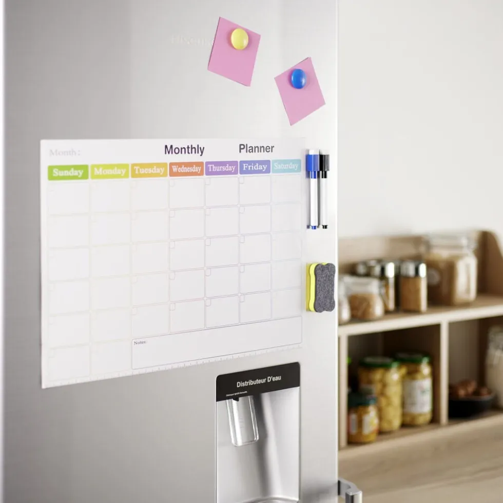 Calendrier mensuel magnétique et 7 accessoires 42x30cm