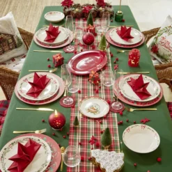 Chemin de table motif tartan rouge et vert 3m