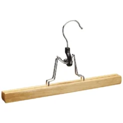 Cintre pince en bois