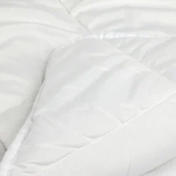 Couette 2 personnes tempérée blanche 240x260cm