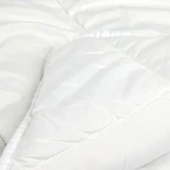 Couette 2 personnes tempérée 240x260cm