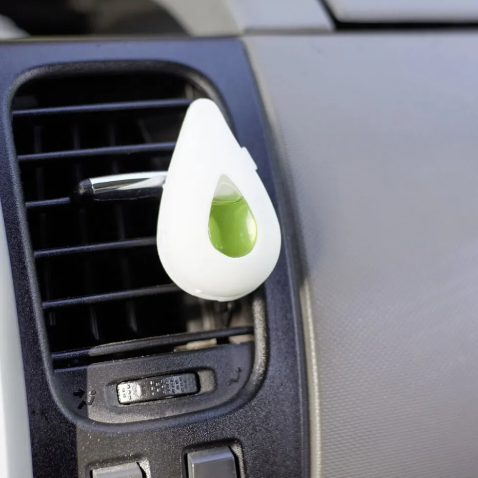 Désodorisant pour voiture forme goutte 2,5ml (3 modèles)