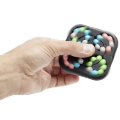 Jeu de casse tête avec perles 4 couleurs 10x10cm
