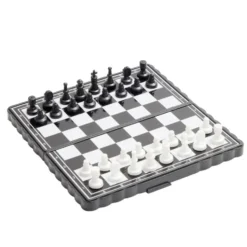 Mini jeu de société de voyage magnétique (3 modèles)