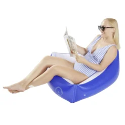 Siège de piscine gonflable forme triangle en plastique bleu 74x74xH25cm