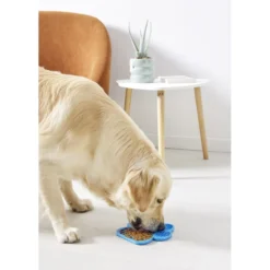 Tapis de léchage pour animaux forme patte de chien silicone bleu 18x18cm