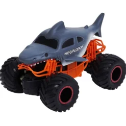 Voiture radiocommandée requin